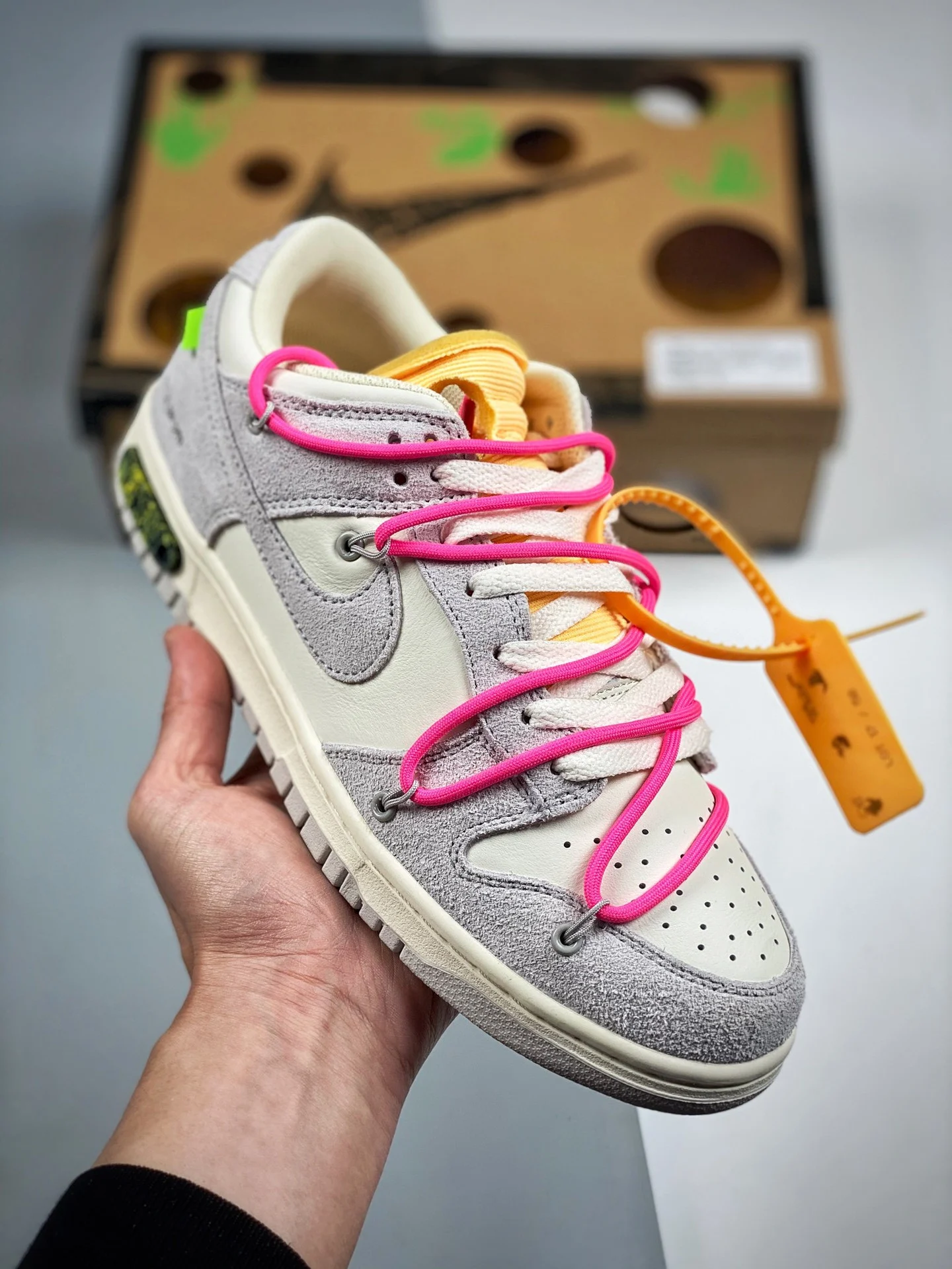 Off-White x Nike Dunk Low 17 of 50 Sail Neutral Grey Hyper Pink For Sale