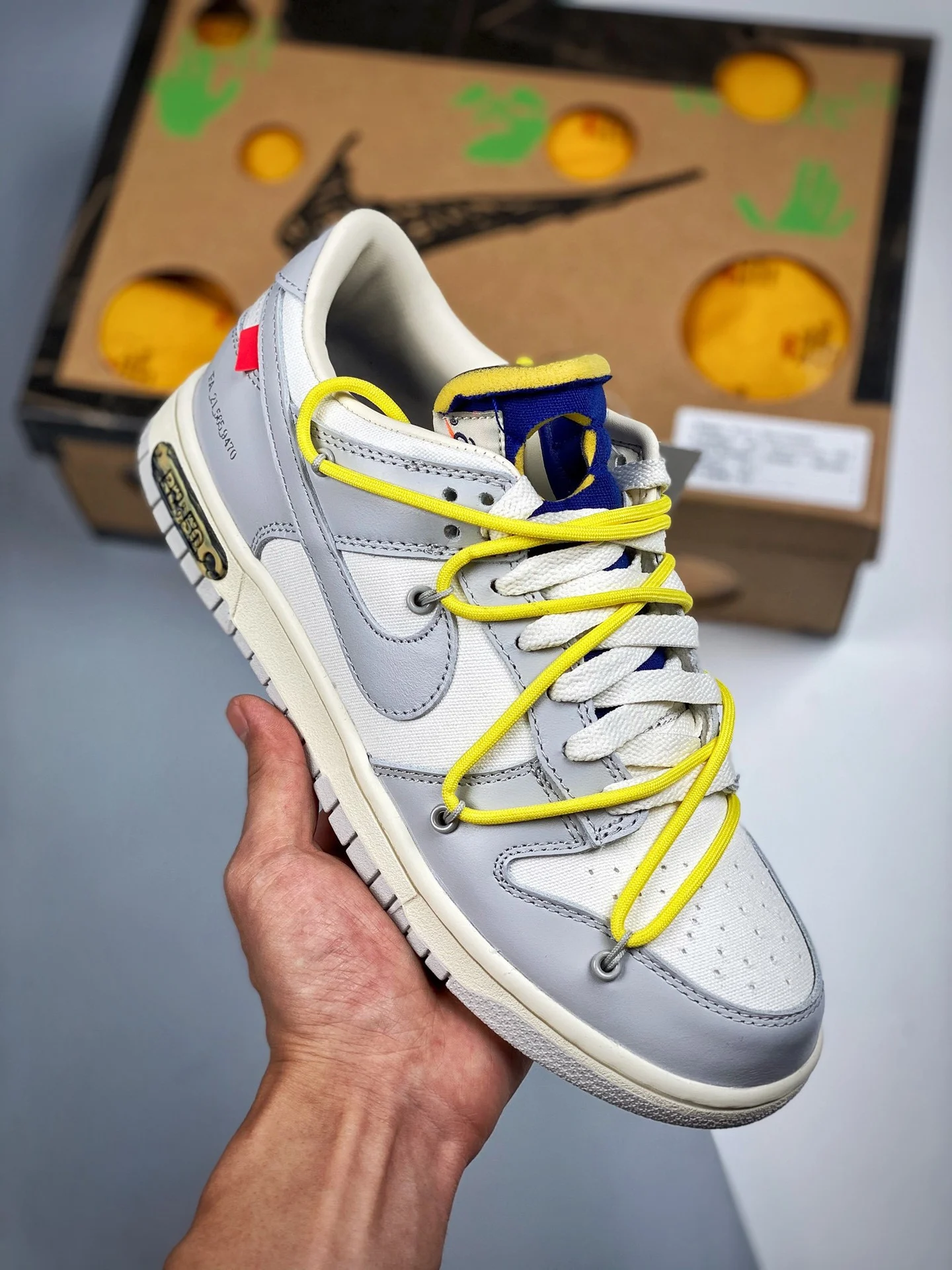 Off-White x Nike Dunk Low 27 of 50 Sail Grey For Sale