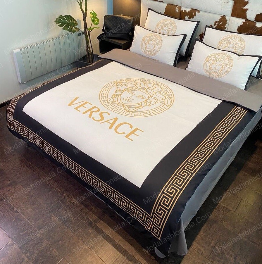 Versace White Yellow Logo Brand Bedding Set Luxury Bedroom Home Decor Bedspread