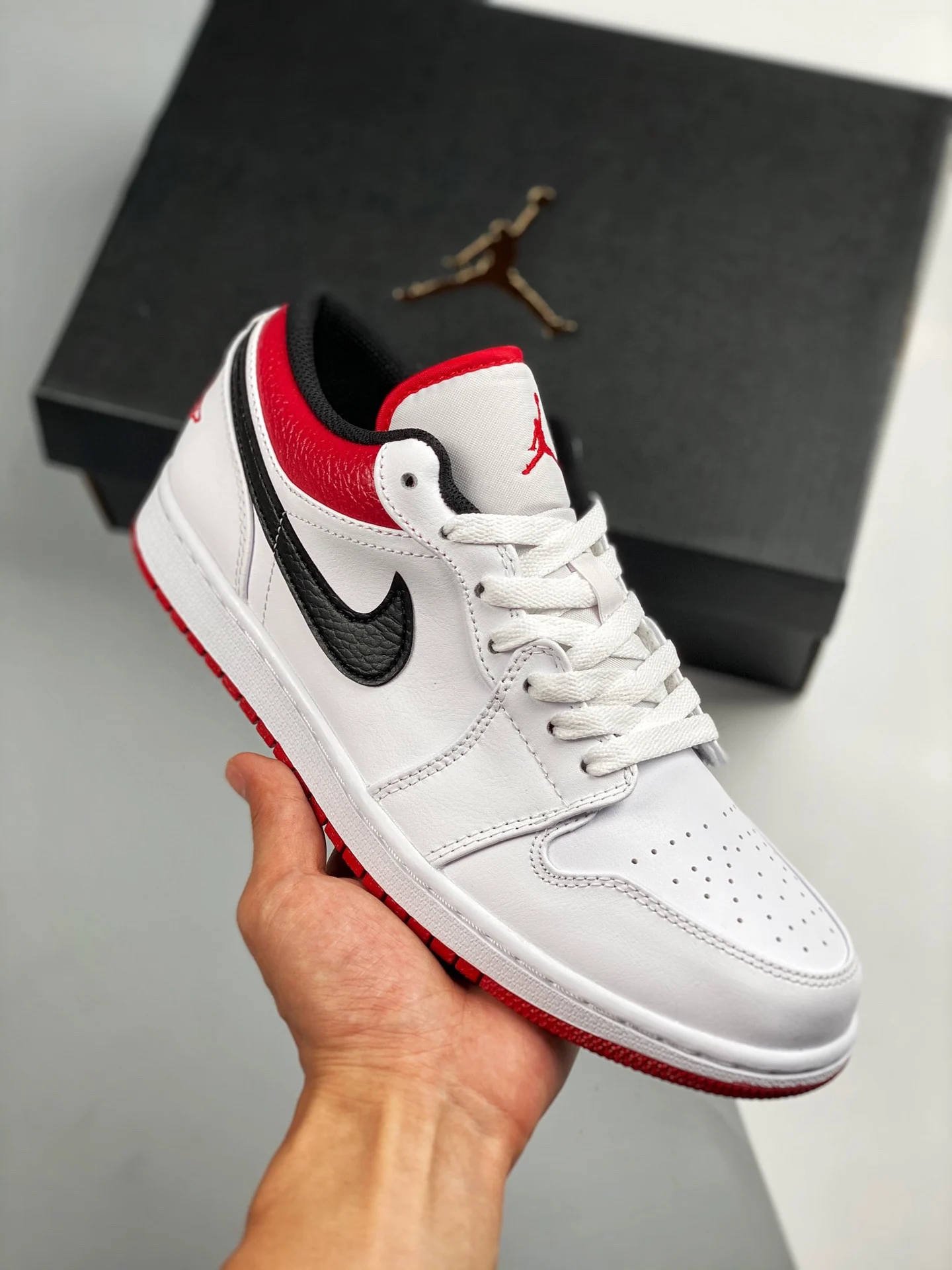 Air Jordan 1 Low Chicago White Red 553558-118 For Sale