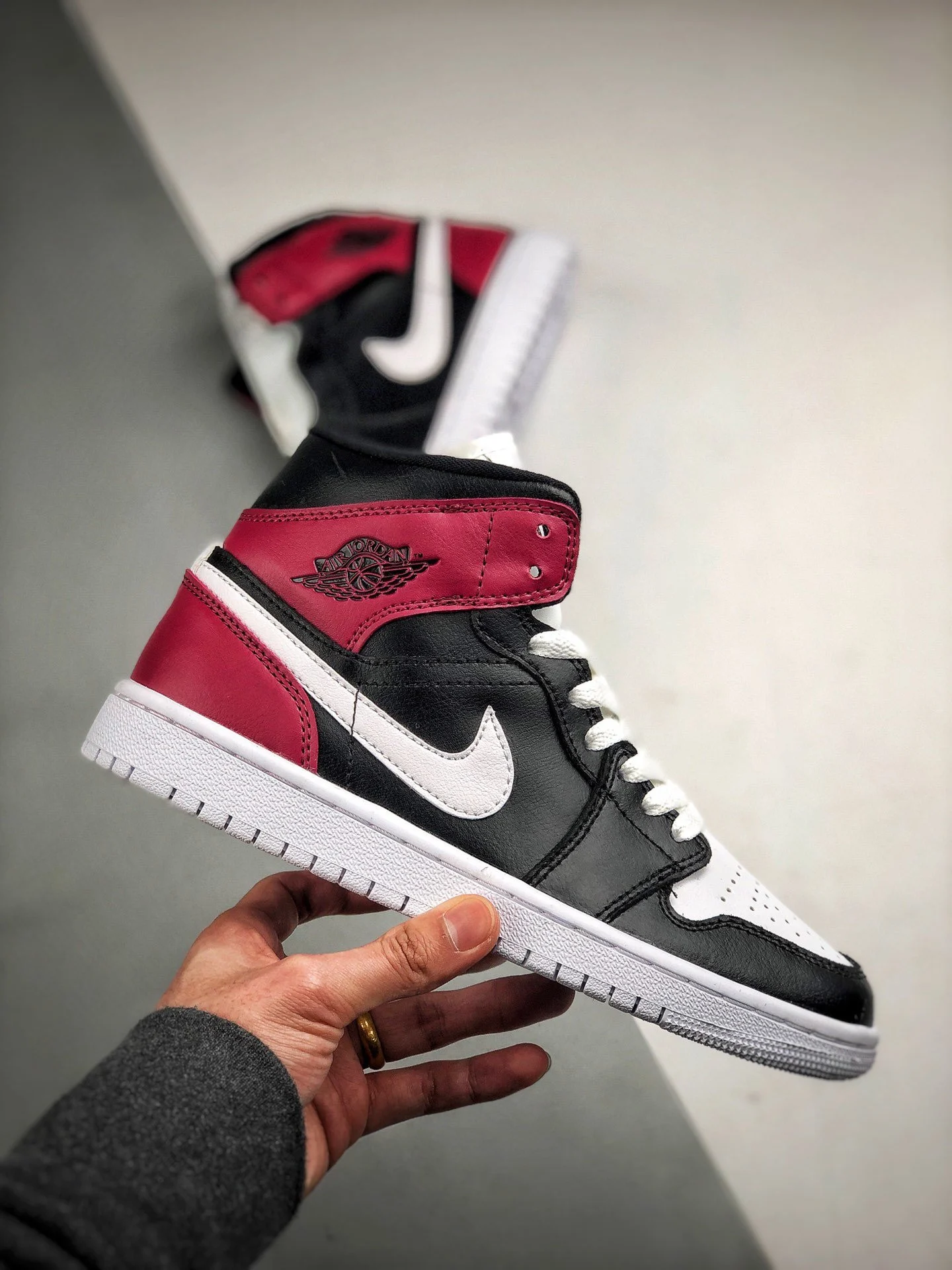 Air Jordan 1 Mid WMNS Black White-Noble Red For Sale