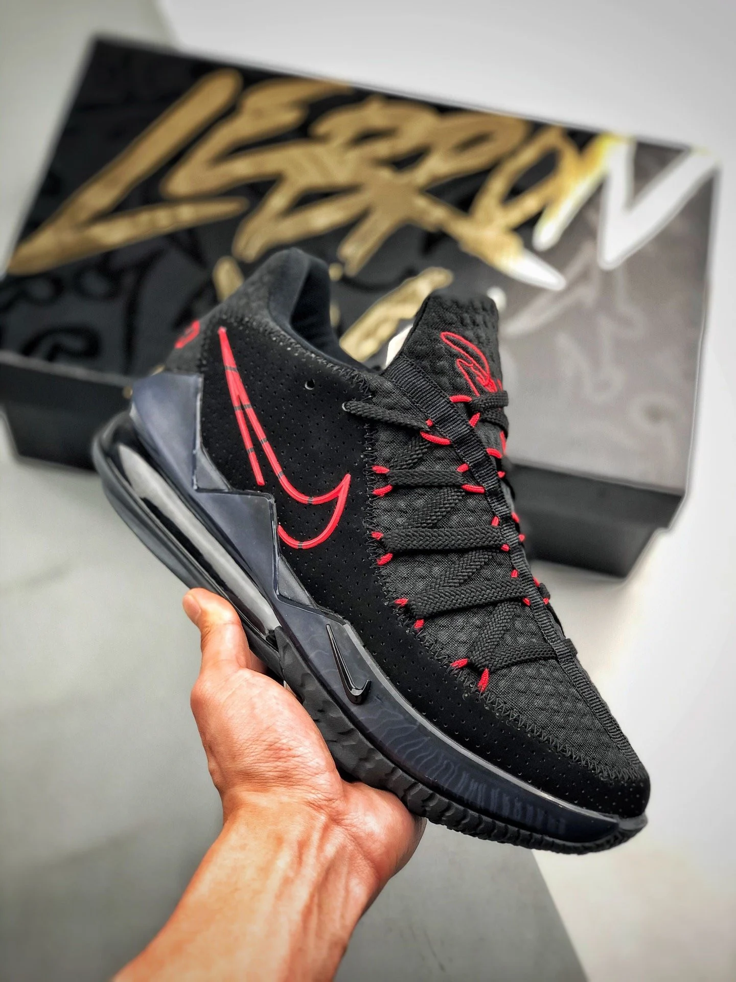 Nike LeBron 17 Low Bred CD5007-001 For Sale