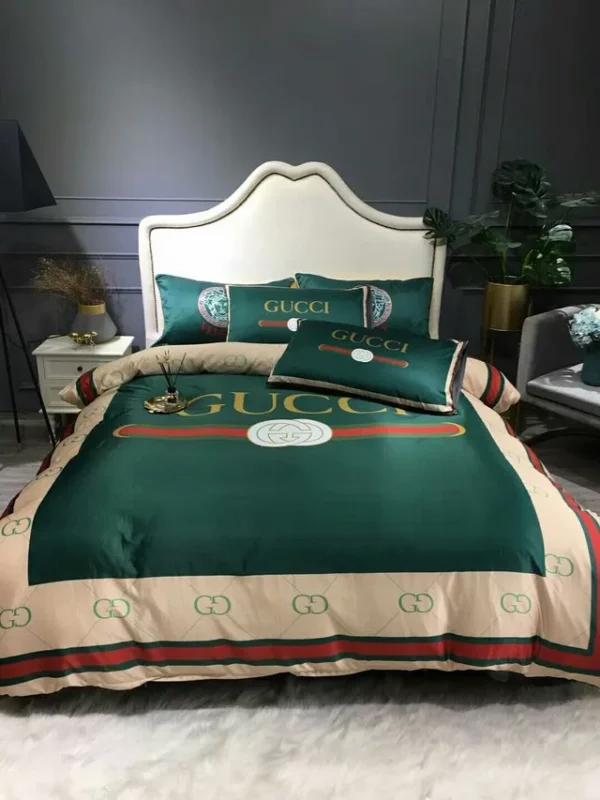 Gucci Dark Green Logo Brand Bedding Set Bedspread Luxury Bedroom Home Decor