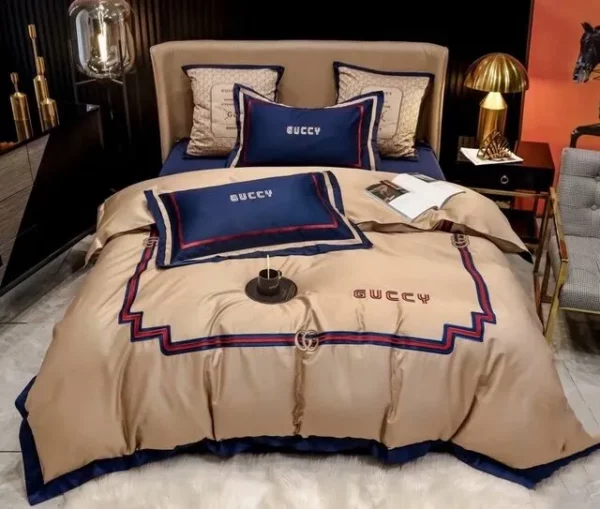 Gucci Beige Navy Logo Brand Bedding Set Bedroom Bedspread Luxury Home Decor