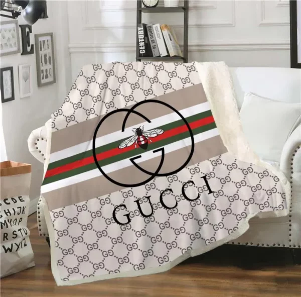 Gucci Bee Logo Fleece Blanket Home Decor Fashion Brand Luxury