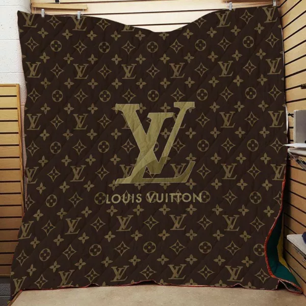 Louis Vuitton Brown Golden Logo Fleece Blanket Fashion Brand Luxury Home Decor