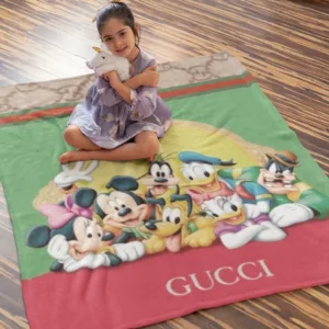 Gucci Mickey Family Logo Fleece Blanket Home Decor Fashion Brand Luxury