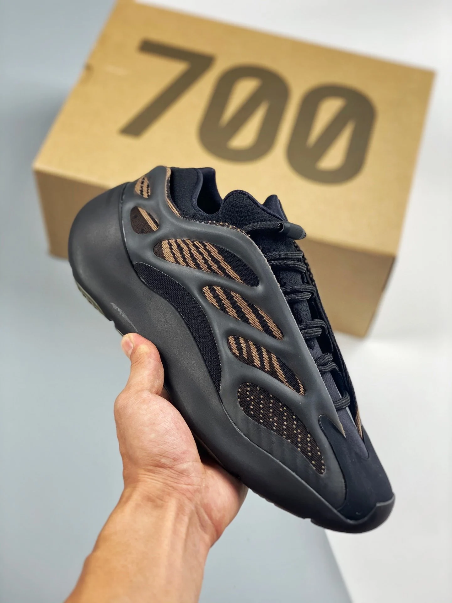 Adidas Yeezy 700 V3 Clay Brown For Sale